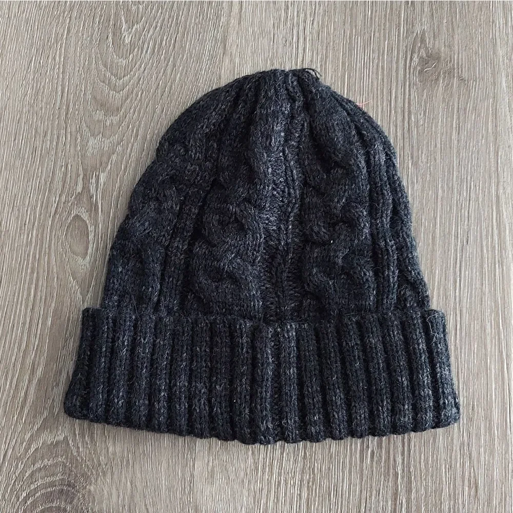 Igloos Cuffed Black Knit Beanie